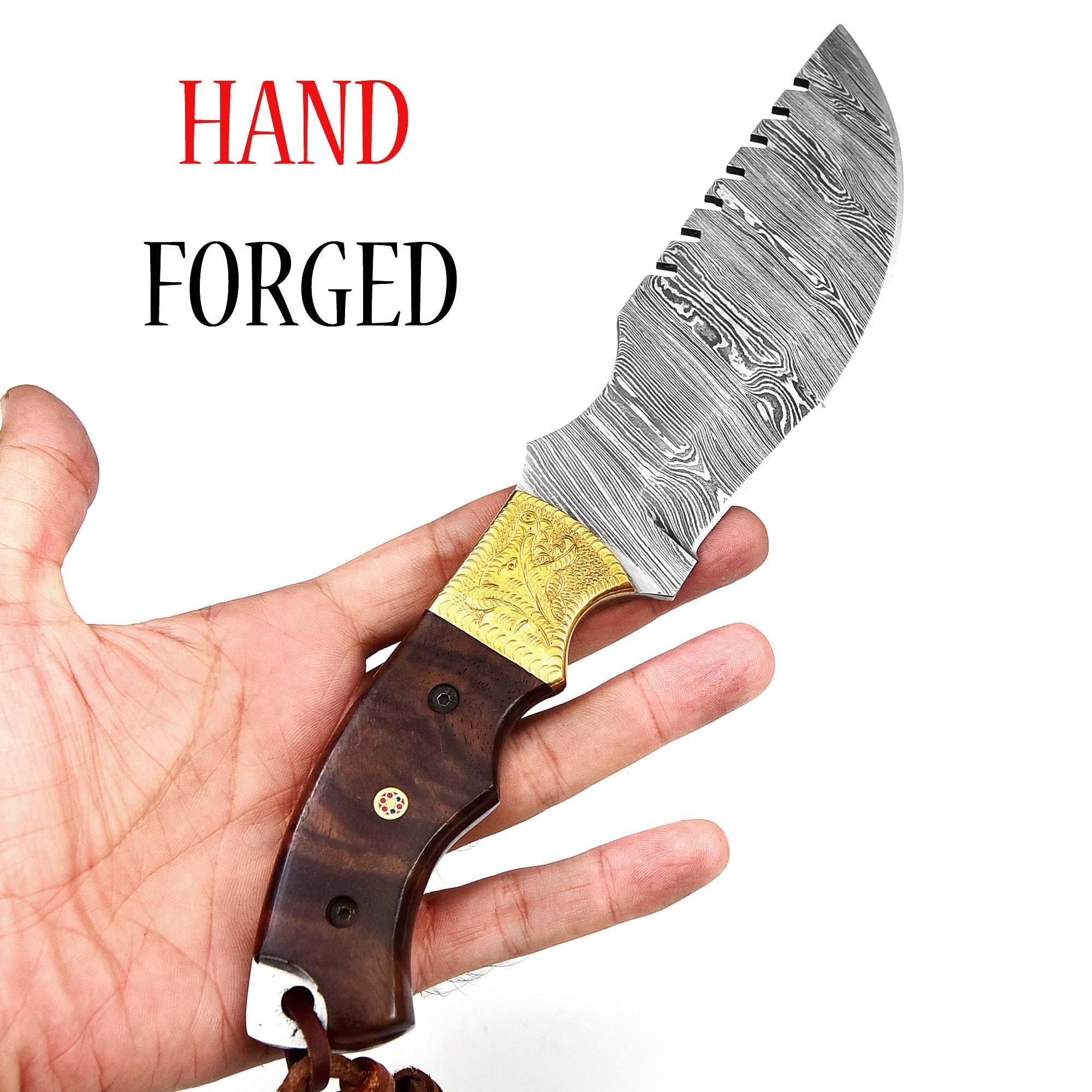 Hand-Forged Damascus Steel Blade - Perfect for Hunting, Camping with  Leather Sheath